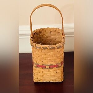 Timeless Vintage Handwoven Folk Art Splint Wood Basket In Wonderful Condition